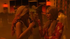 A4047[欧美SLG动态] 顽皮的邻居（Naughty Neighbours）V0.48 PC+安卓 汉化版 [3.7G]-目标是h游戏大师